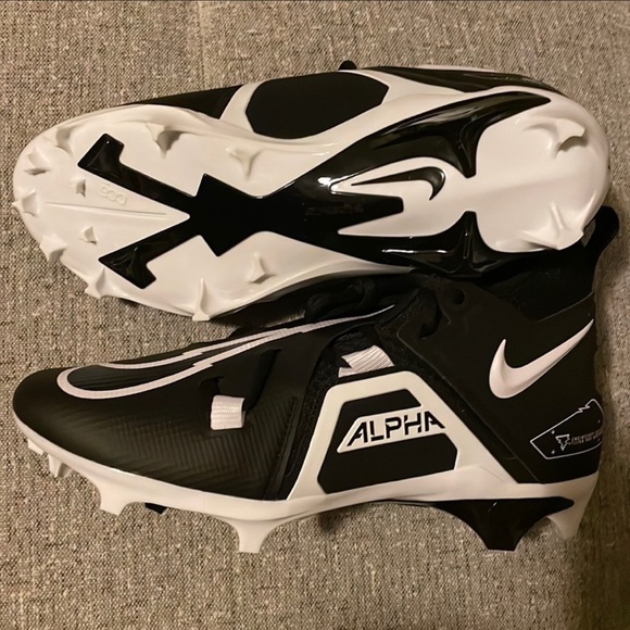 Nike Other - Nike Alpha Mid football 🏈 cleats NEW size 10